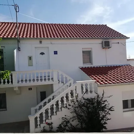 Longin Apartman